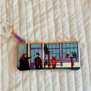 Harry Potter “exploring dragon alley” pencil pouch . 8inch x 3.5 inch (LxW)